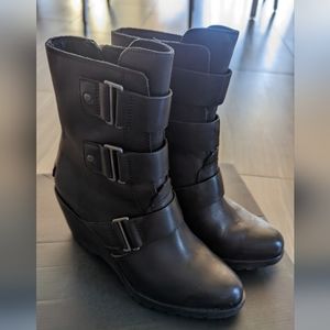 Sorel Black Leather Waterproof Ankle Booties Size 8